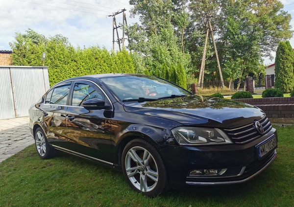 Volkswagen Passat cena 27500 przebieg: 208000, rok produkcji 2012 z Strzelce Opolskie małe 497